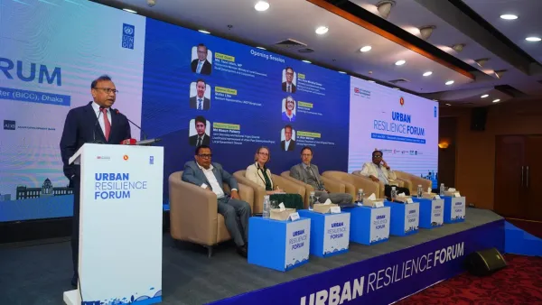 জলবায়ু পরিবর্তনের প্রভাব মোকাবিলায় টেকসই নগর উন্নয়নের আহ্বান