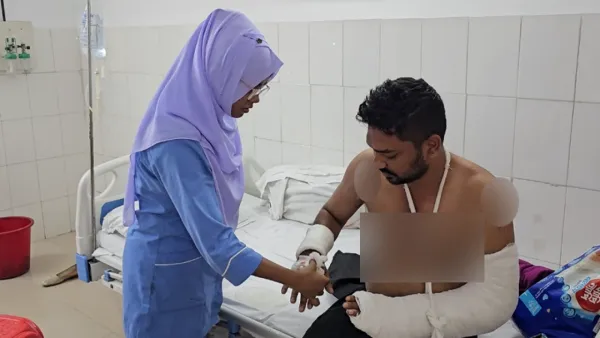 ককটেল হামলায় শ্রমিক লীগের ৪ নেতাকর্মী আহত