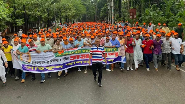 সমাবেশকে কেন্দ্র করে পদপ্রত্যাশীদের শোডাউন