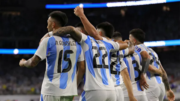 মার্তিনেজের নৈপুণ্যে ইকুয়েডরকে হারিয়ে সেমিতে আর্জেন্টিনা