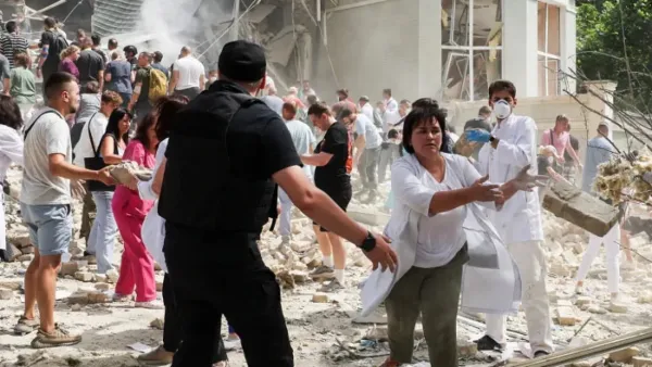 ইউক্রেনজুড়ে রাশিয়ার ব্যাপক হামলা, নিহত ৩৭