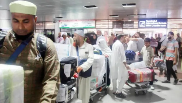 হজ শেষে দেশে ফিরলেন ৫৯ হাজার হাজি