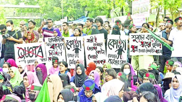 বাংলা ব্লকেডে স্থবির দেশ