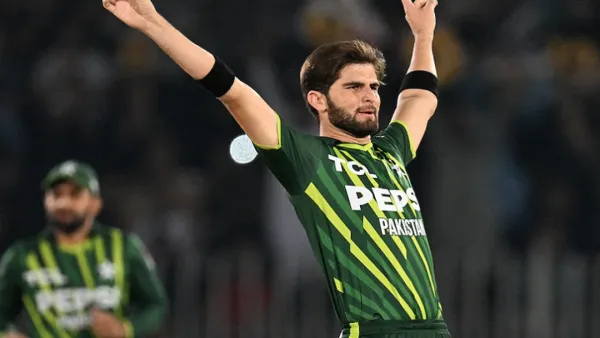 কোচের সঙ্গে ‘বেয়াদবি’ শাহিনের, পাকিস্তান ক্রিকেটে গোলযোগ