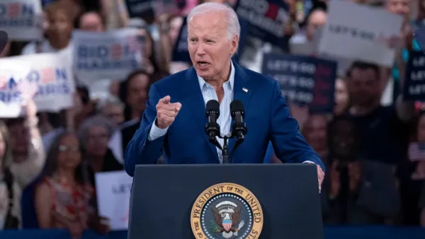 প্রবল চাপের মুখে অবস্থান স্পষ্ট করলেন বাইডেন