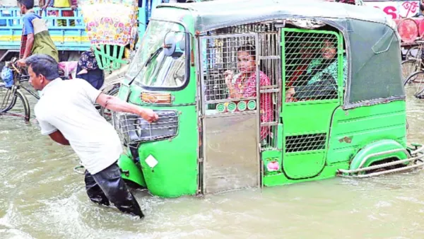 জলাবদ্ধতায় বড় আর্থি কক্ষতি ব্যবসায়ীদের
