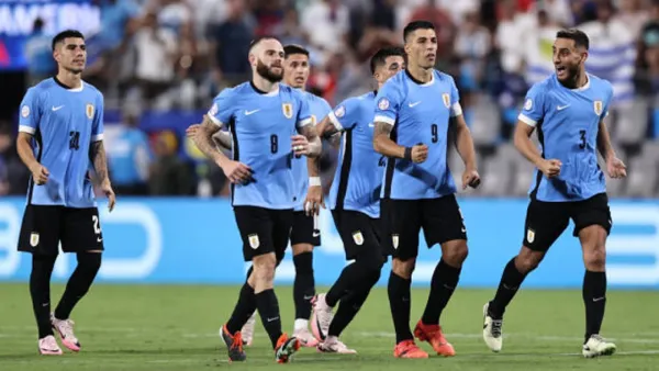 সুয়ারেস চমকের পর টাইব্রেকারে কানাডাকে হারিয়ে তৃতীয় উরুগুয়ে