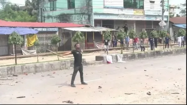 যেভাবে পুলিশের গুলির সামনে বুক এগিয়ে দিয়েছিলেন সাঈদ, দেখুন ছবিতে