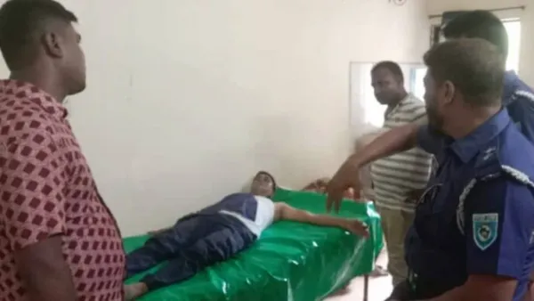 দায়িত্ব পালনকালে এসআইকে কামড়াল সাপ