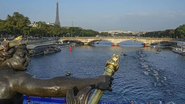 সেন নদীতে দূষণ, ট্রায়াথলন স্থগিত