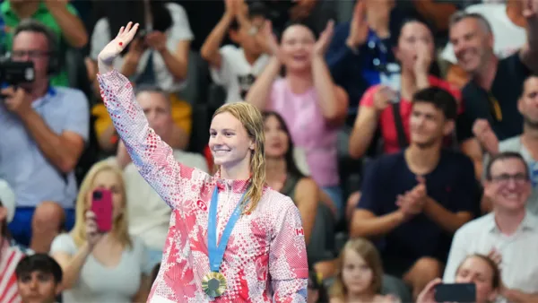 সতেরো বছর বয়সেই ম্যাকিনটোশের বাজিমাত