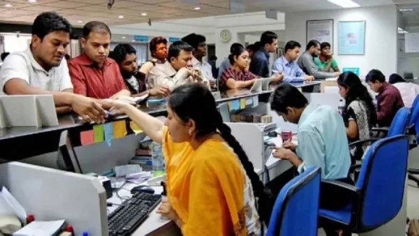 কাল থেকে স্বাভাবিক সময়ে চলবে ব্যাংকিং লেনদেন