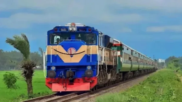 কাল থেকে সীমিত পরিসরে চলবে ট্রেন
