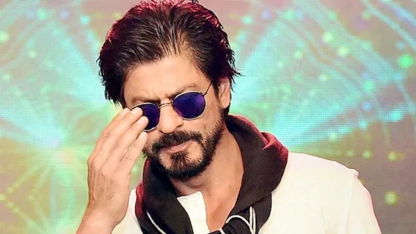 অসুস্থ শাহরুখ খান যুক্তরাষ্ট্রে