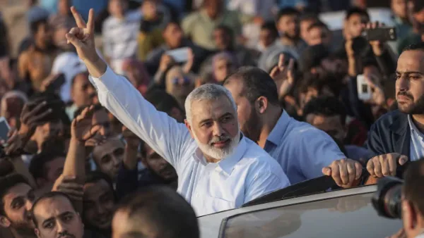 উদ্বাস্তু শিবিরে জন্ম নেওয়া ইসমাইল হানিয়ার সংক্ষিপ্ত জীবনী