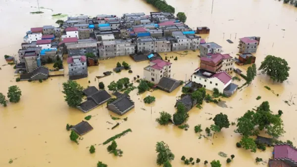 চীনে ভারি বৃষ্টি ও আকস্মিক বন্যায় ৪৫ জনের মৃত্যু