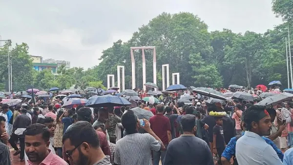 রাজনৈতিক সমাধানের বিকল্প নেই