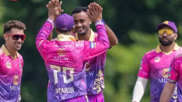 ব্যাটিংয়ে ব্যর্থ সাকিব, শরিফুলের খরুচে বোলিং