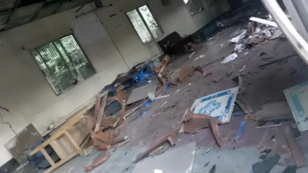 আশুলিয়ায় ৫ পোশাক কারখানা আগুন, থানা ও প্রেসক্লাবে হামলা