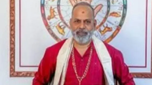 শেখ হাসিনাকে নিয়ে যে ভবিষ্যদ্বাণী করেছিলেন জ্যোতিষী