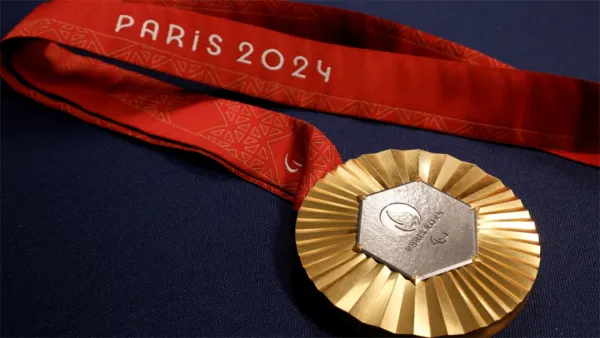 অলিম্পিকে আজ ১৩ স্বর্ণের লড়াই