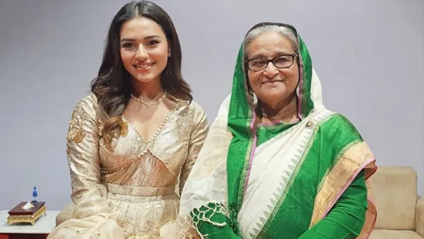 হাসিনাকে নিয়ে মন্তব্য, তোপের মুখে নুসরাত ফারিয়া