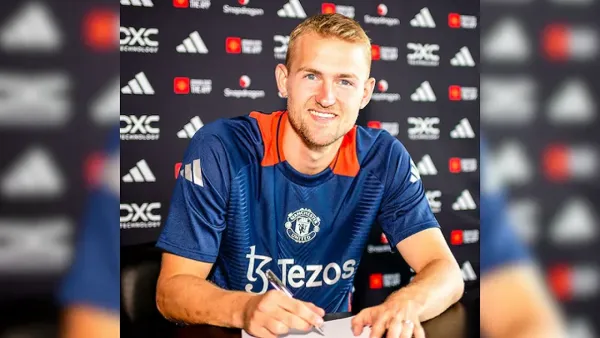 বায়ার্ন থেকে ডি লিট-মাজরাউয়িকে নিয়ে এল ইউনাইটেড