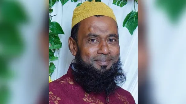 মসজিদ থেকে বাড়ি ফেরার পথে ব্যবসায়ীকে কুপিয়ে হত্যা