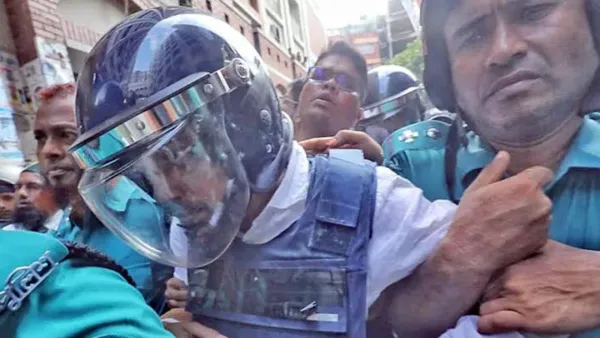 পলকের নির্দেশে ইন্টারনেট বন্ধ, যা গণহত্যার সঙ্গে ওতপ্রোতভাবে জড়িত