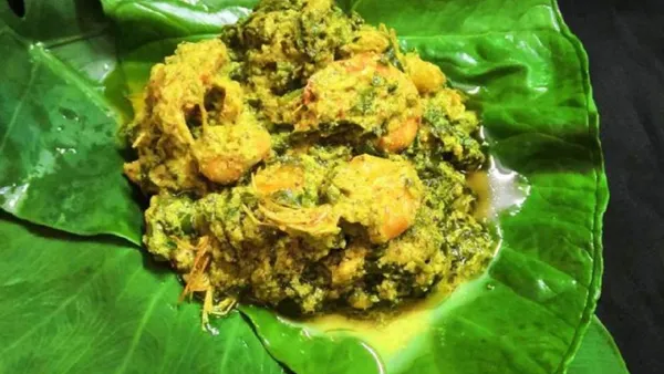 কচুপাতায় চিংড়ি ভাপা সুস্বাদু রেসিপি