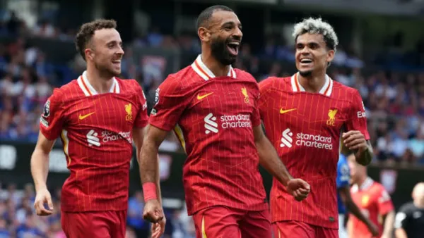 সালাহ-জটাদের গোলে লিভারপুলের জয়ে শুরু