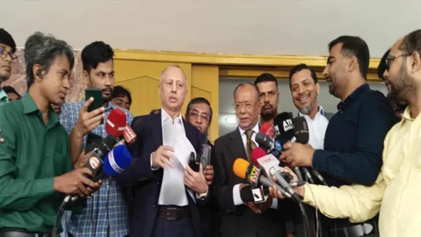 ব্যবসার নামে অর্থ লুটেরাদের কঠোর শাস্তি দাবি