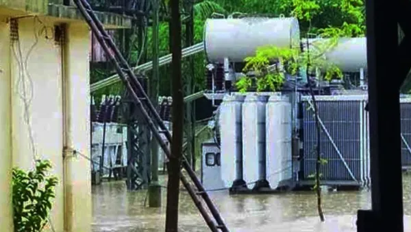 বন্যায় ৬ লাখ গ্রাহক বিদ্যুৎহীন