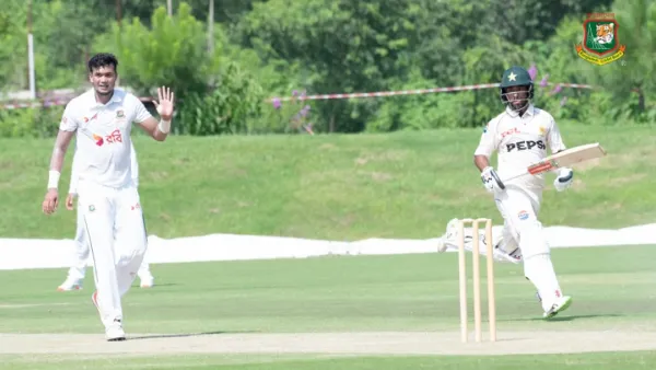 পাকিস্তানে জাকের-সাইফের সেঞ্চুরির ম্যাচ ড্র