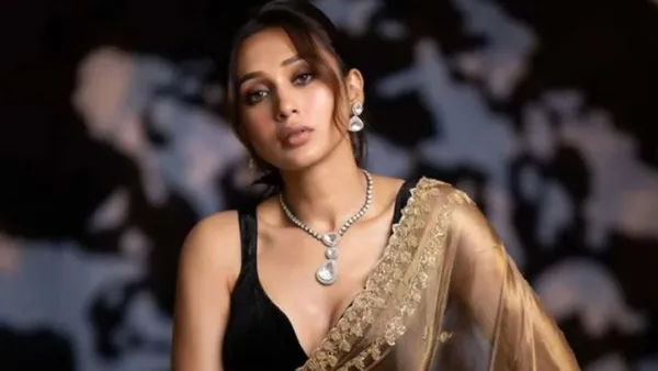 ধর্ষণের হুমকিতে মিমির মামলা