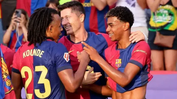 ইয়ামাল-লেভান্ডভস্কির গোলে বার্সার জয়