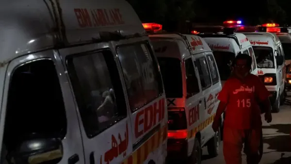 পাকিস্তানে গাড়ি থামিয়ে গুলি, নিহত ২৩