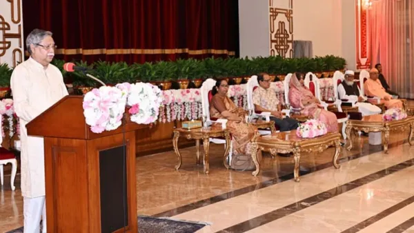 বানভাসি মানুষের পাশে দাঁড়াতে বললেন রাষ্ট্রপতি