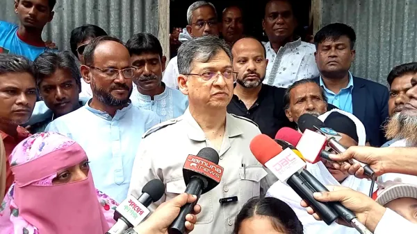 গণতান্ত্রিক বাংলাদেশ বিনির্মাণে বিএনপি অঙ্গীকারবদ্ধ: সালাউদ্দিন আহমেদ