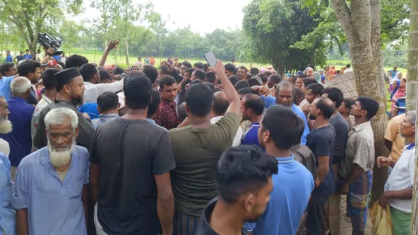 নিজ বাড়িতে কৃষককে গলা কেটে হত্যা