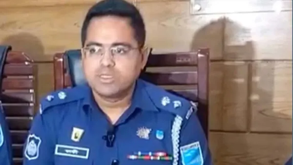 হত্যার পর লাশ পুড়িয়ে ফেলার অভিযুক্ত পুলিশ কর্মকর্তা বিমানবন্দরে আটক