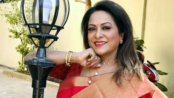 কিসের নেশায় সরকারের পক্ষে ছিলেন অরুণা