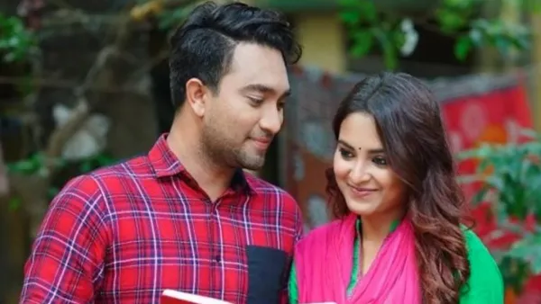 ‘হঠাৎ বৃষ্টি’ থেকে ‘হঠাৎ ভালোবাসা’