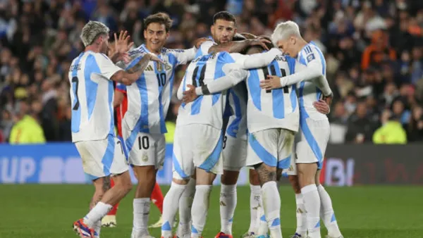 মেসি-ডি মারিয়া ছাড়াই চিলিকে উড়িয়ে দিল আর্জেন্টিনা