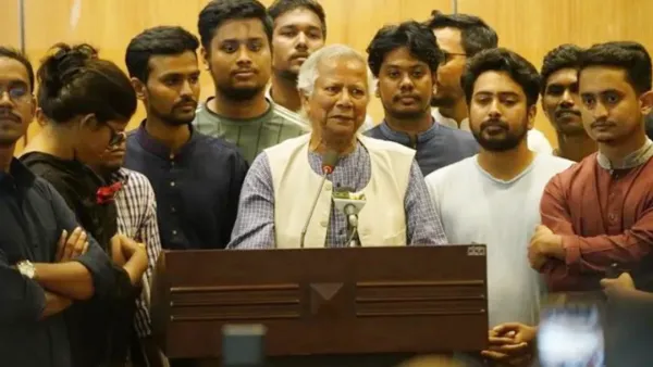 ড. ইউনূসের মেগাফোন কূটনীতিতে বিচলিত ভারত