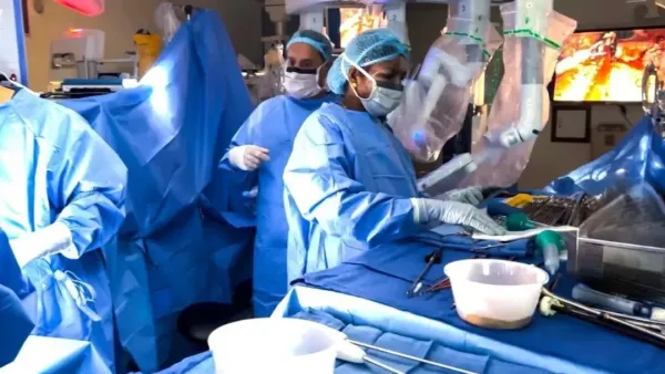 সৌদিতে বিশ্বের প্রথম রোবোটিক হার্ট প্রতিস্থাপন