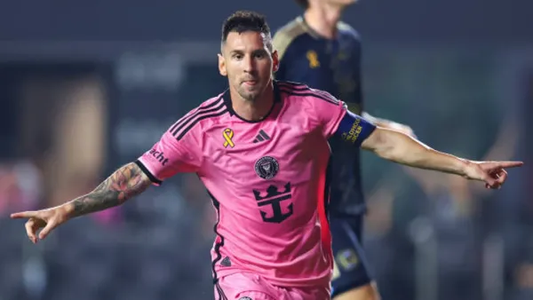 মাঠে ফিরেই মেসির জোড়া গোল, মায়ামির দারুণ জয়