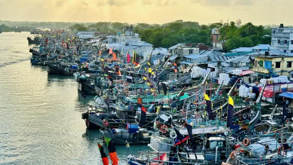 উত্তাল বঙ্গোপসাগর, নিরাপদ আশ্রয়ে জেলেরা