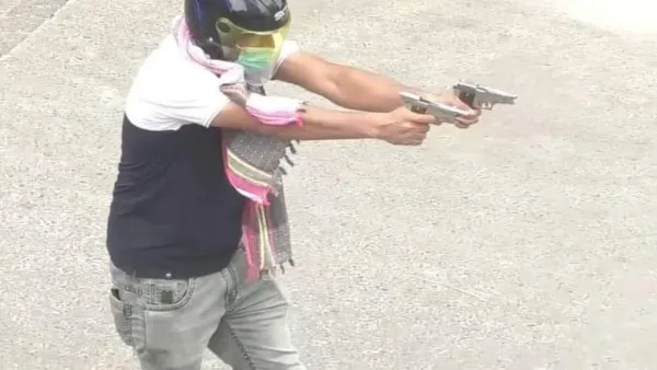 দুই হাতে পিস্তুল নিয়ে ভাইরাল সেই শুটার রুবেল রিমান্ডে