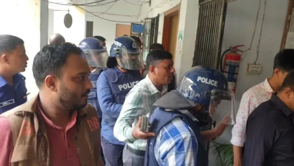 মোজাম্মেল বাবু ও শ্যামল দত্ত ঢাকায়, রয়েছেন ডিবিতে